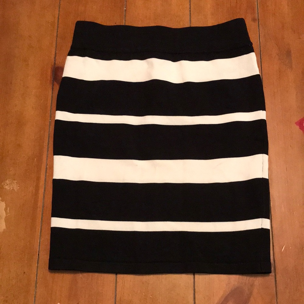Black & White Pencil Skirt
